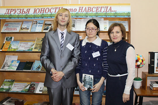 Директор ТМО Алексей Новоселов, Лу 
											Вэнья и начальник отдела культуры 
											Администрации Тотемского района 
											Ирина Сергеева