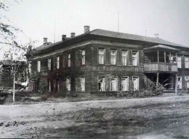 Ворошилова, 10