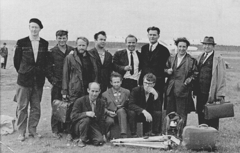 Слева направо стоят: Д. Голубков, Л. Беляев, В. Белов, В. Коротаев, А. Романов, А. Яшин, Р. Щербаков, Г. Соколов. Сидят: Н. Рубцов, Б. Чулков, С. Чухин.