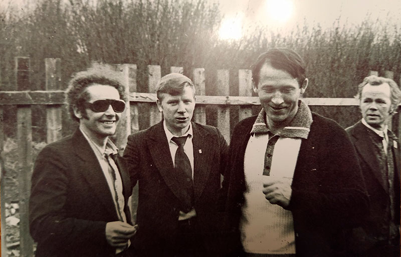 Г. Александров среди друзей